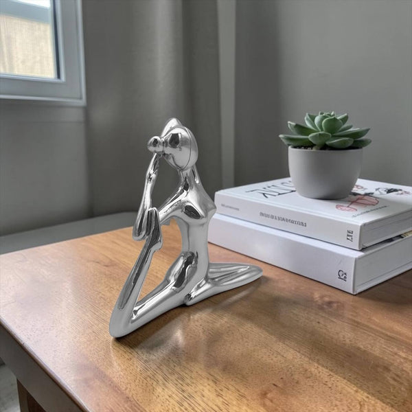 Adorno Mujer Yoga Croma