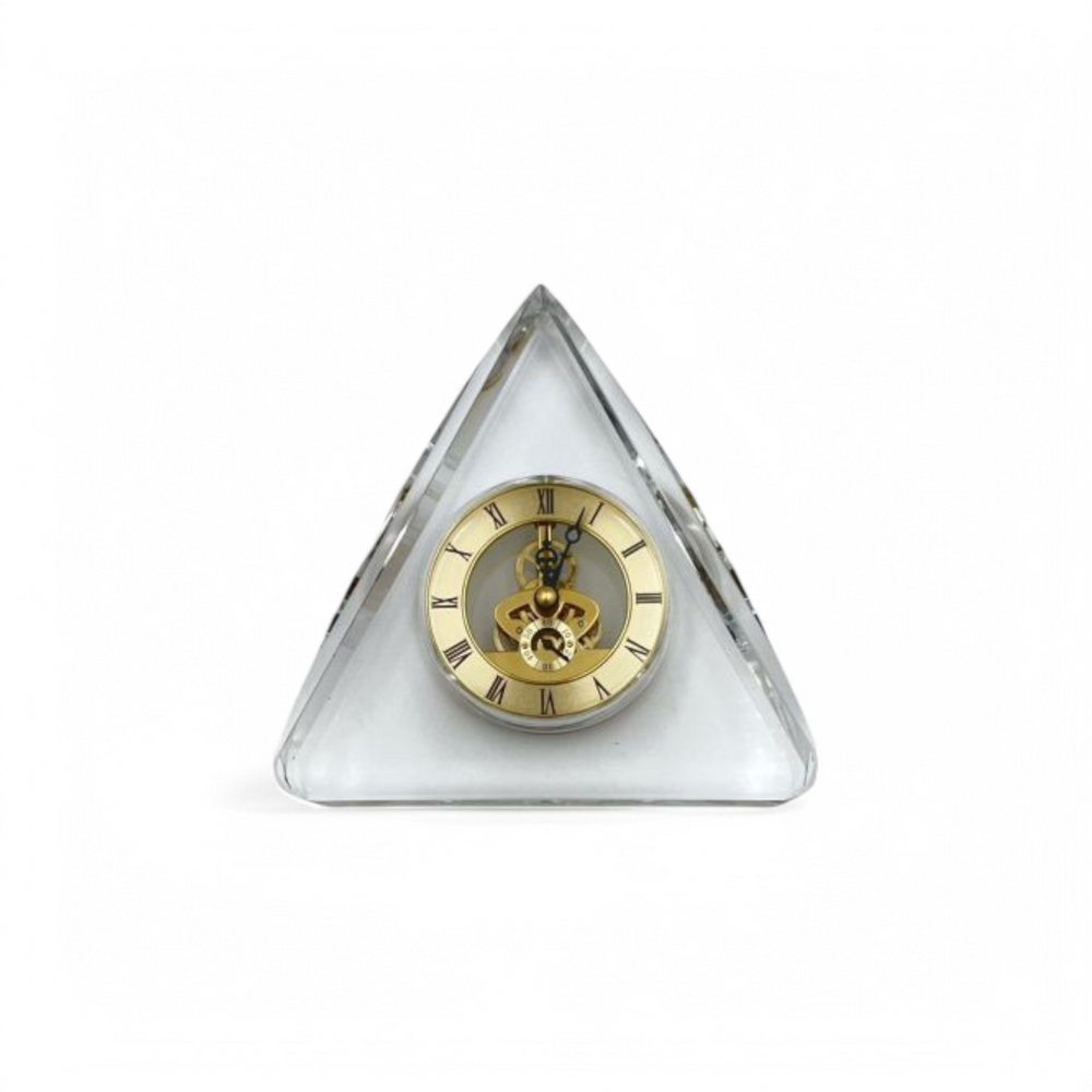 Reloj TRIANGULAR