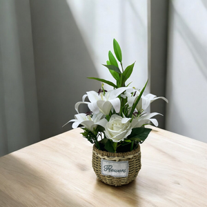 Arreglo Cesta Artificial  LIRIOS/ROSAS blanco.