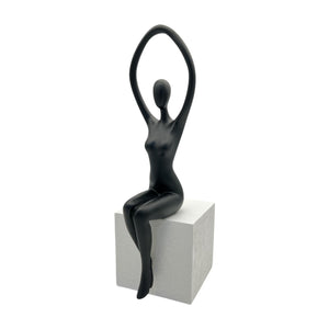 Adorno MUJER SENTADA N.