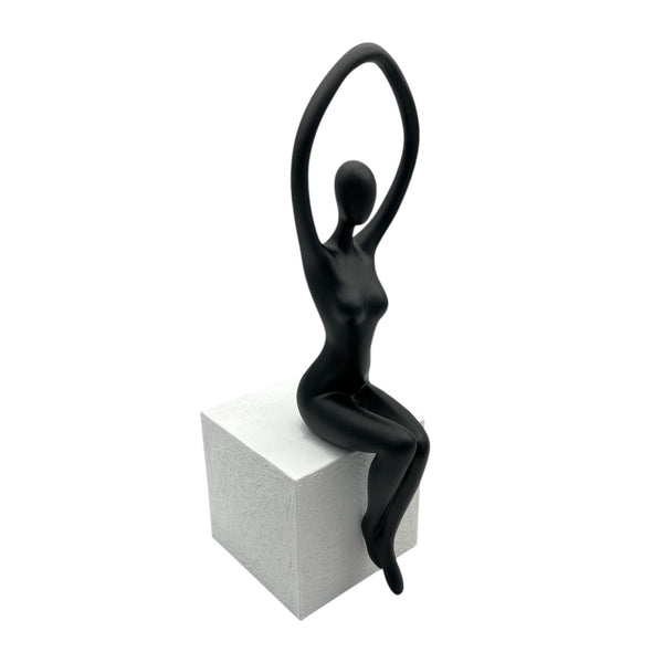 Adorno MUJER SENTADA N.