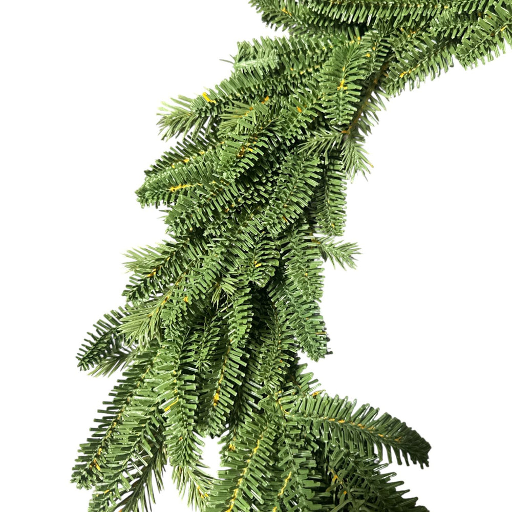 Corona Verde con Ramas Aguja 50cm