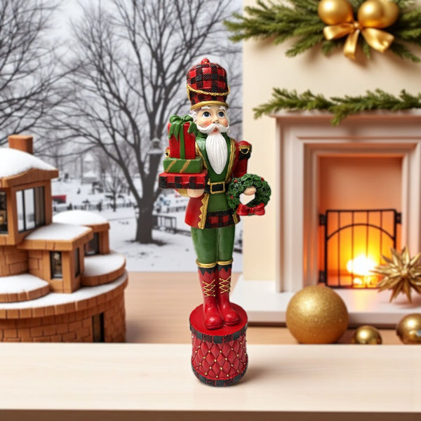 Cascanueces Regalos y Corona 36cm de alto x 12cm de ancho